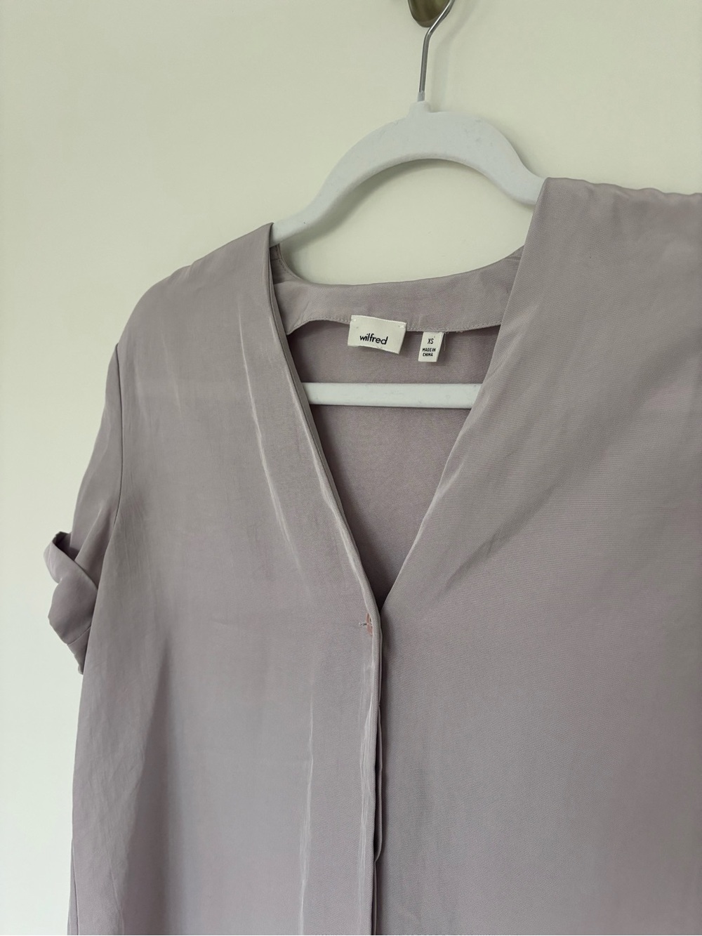 Wilfred by Aritzia Lavender Silk-Look Blouse | Minimalist Button Front Top XS